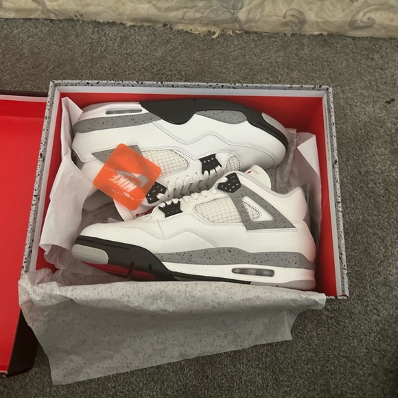 Air Jordan 4 Retro OG 'White Cement' 2025